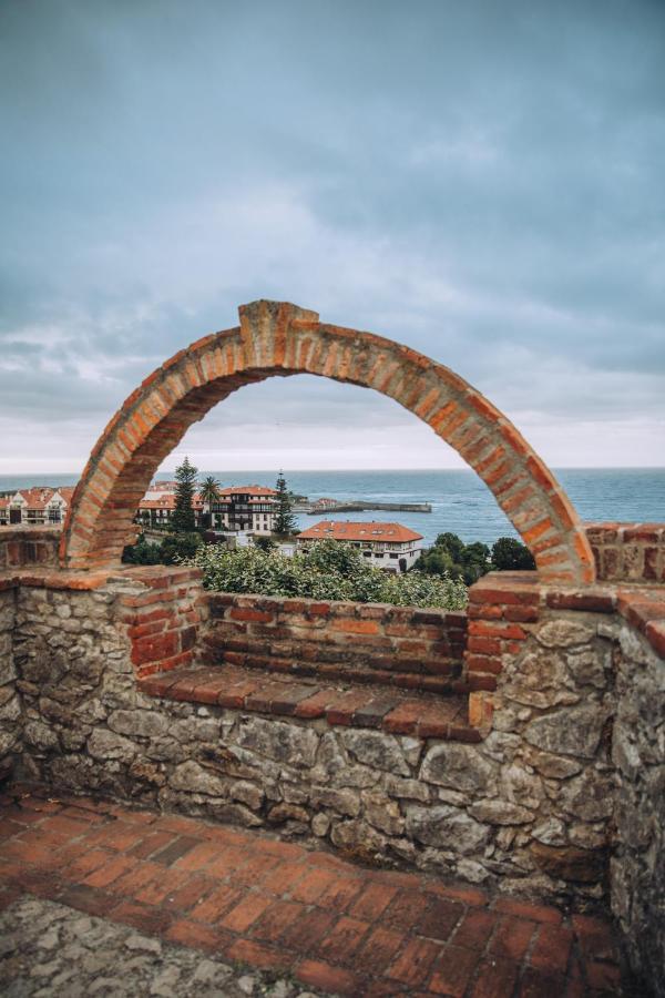 Hotel Arha Mar Comillas Exterior photo